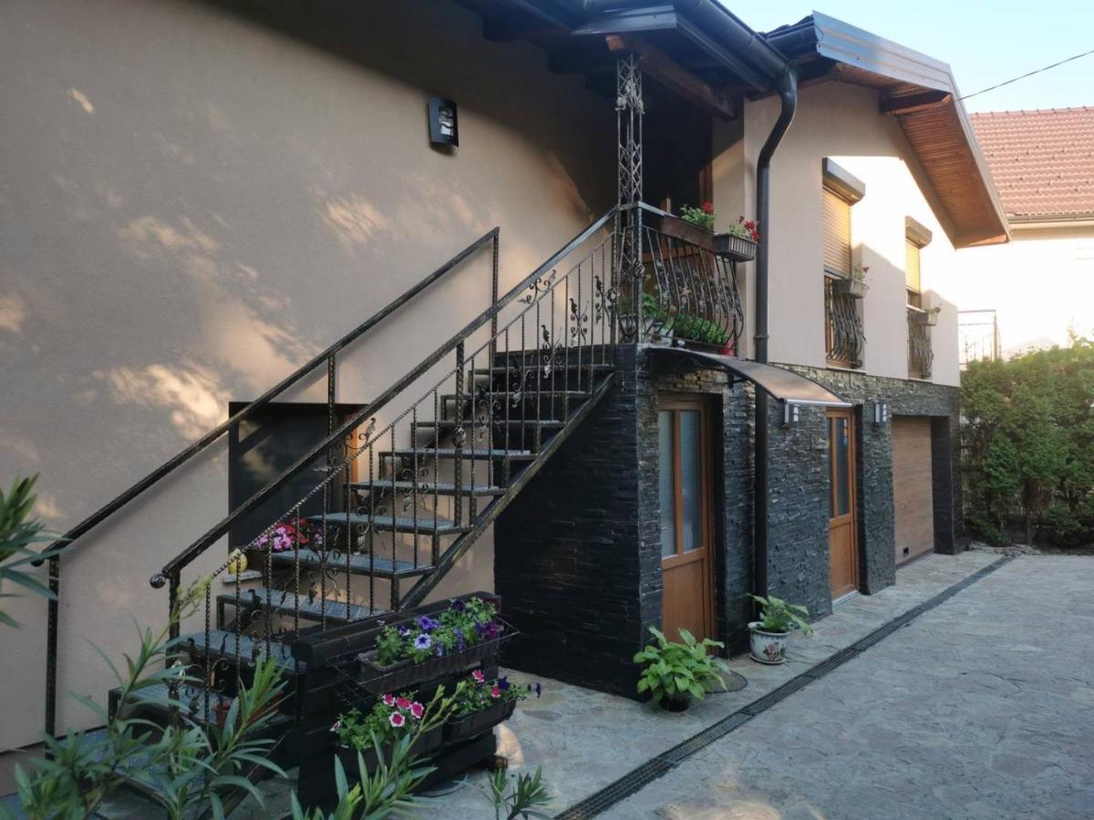 House Leyla Bihać Exterior foto